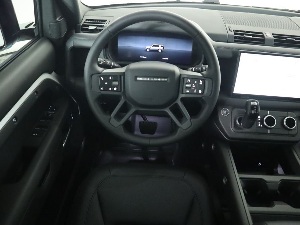 2025 Land Rover Defender S - Photo 11
