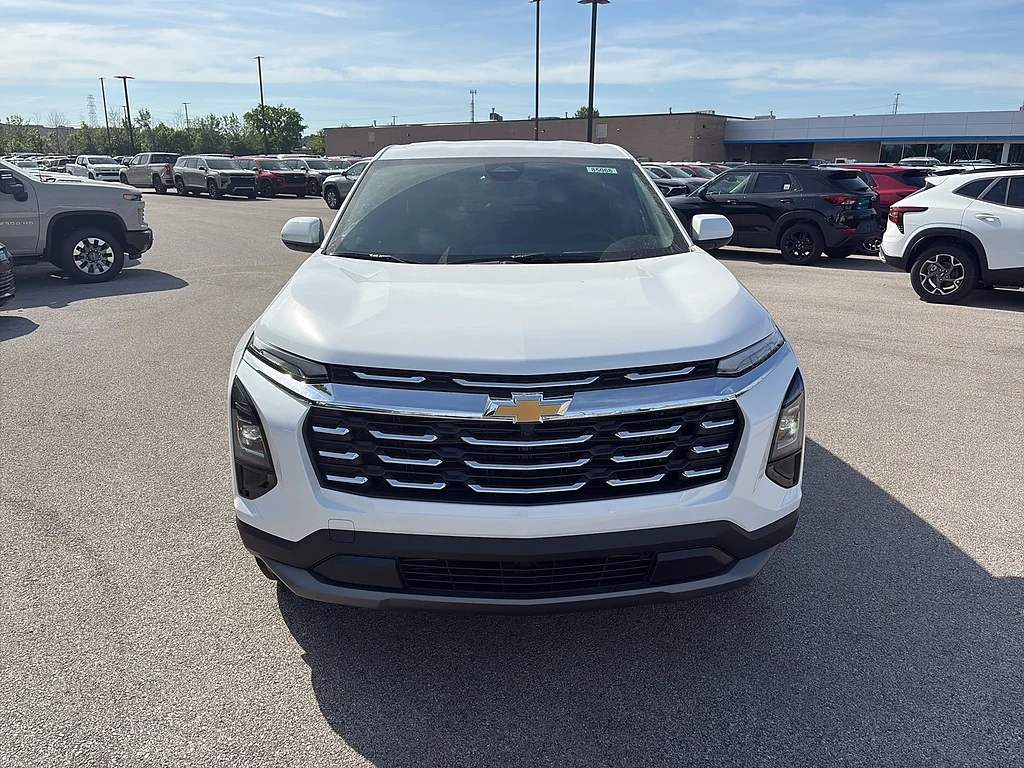 2026 Chevrolet Equinox LT - Photo 8