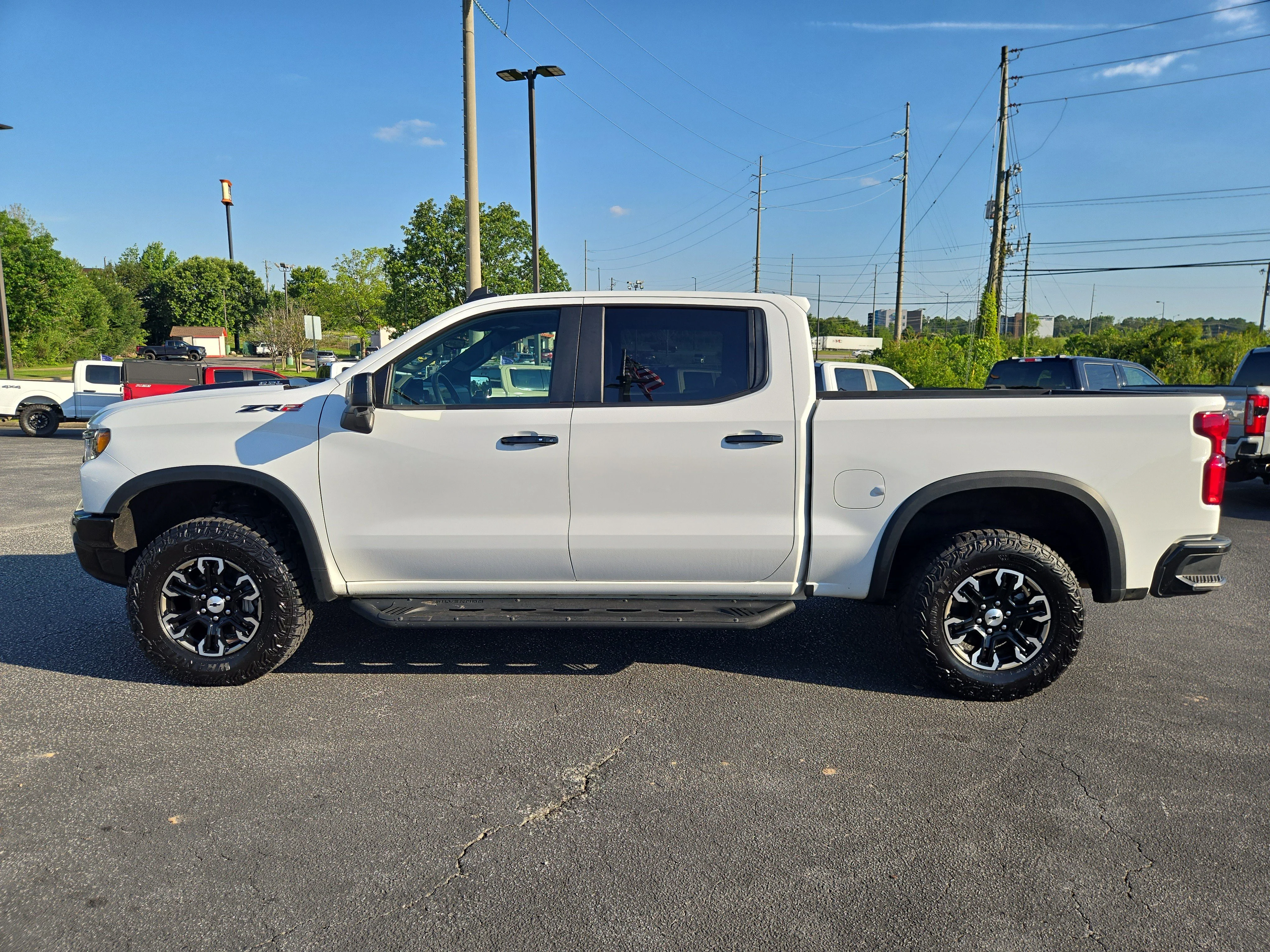 Used 2024 Summit White Chevrolet ZR2 image 10