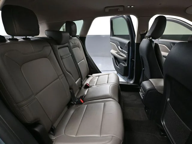Used 2023 Blue Lincoln Reserve image 40
