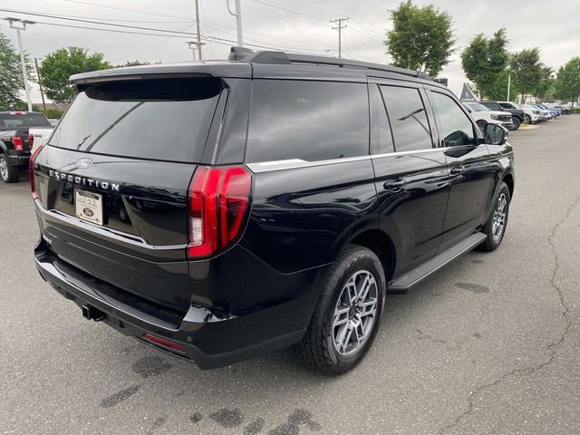 New 2026 Black Ford Active image 30
