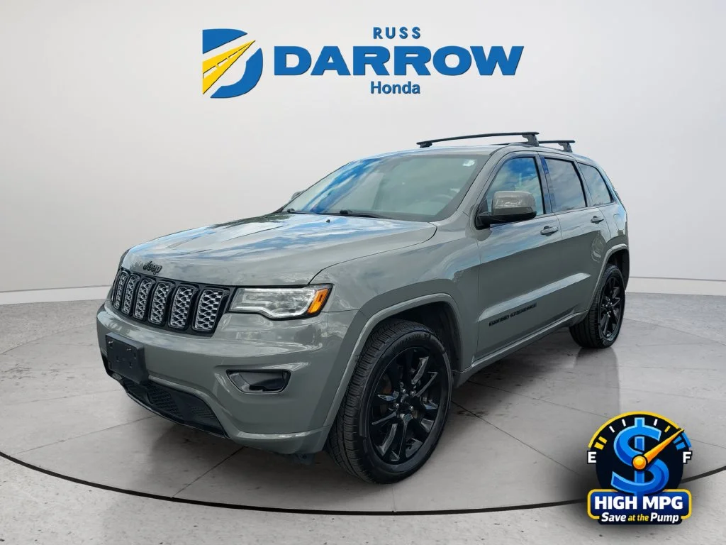 Used 2020 Gray Jeep Altitude image 1