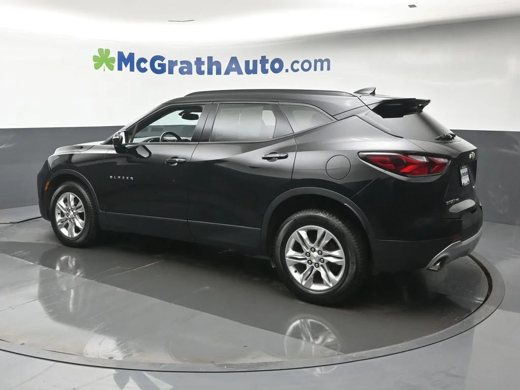 Used 2019 Black Chevrolet Base image 25