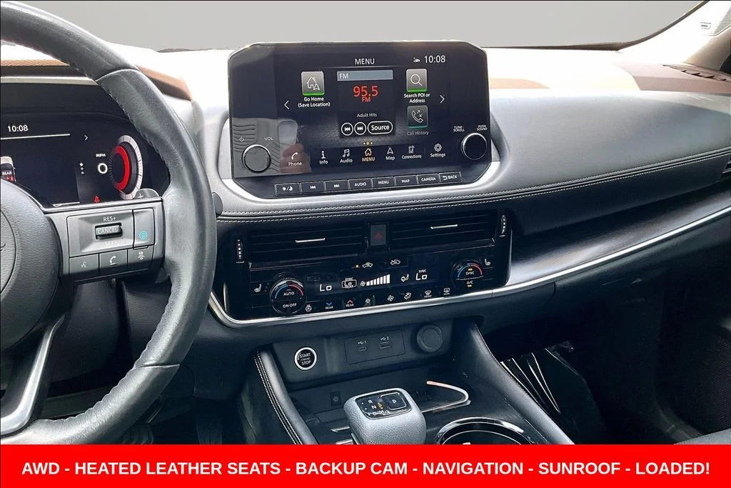Used 2023 Black Nissan Platinum image 9