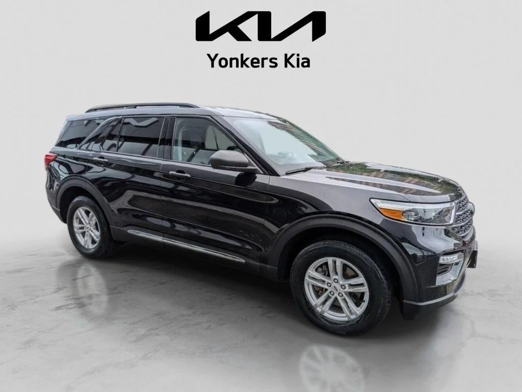 Used 2023 Black Ford XLT image 5
