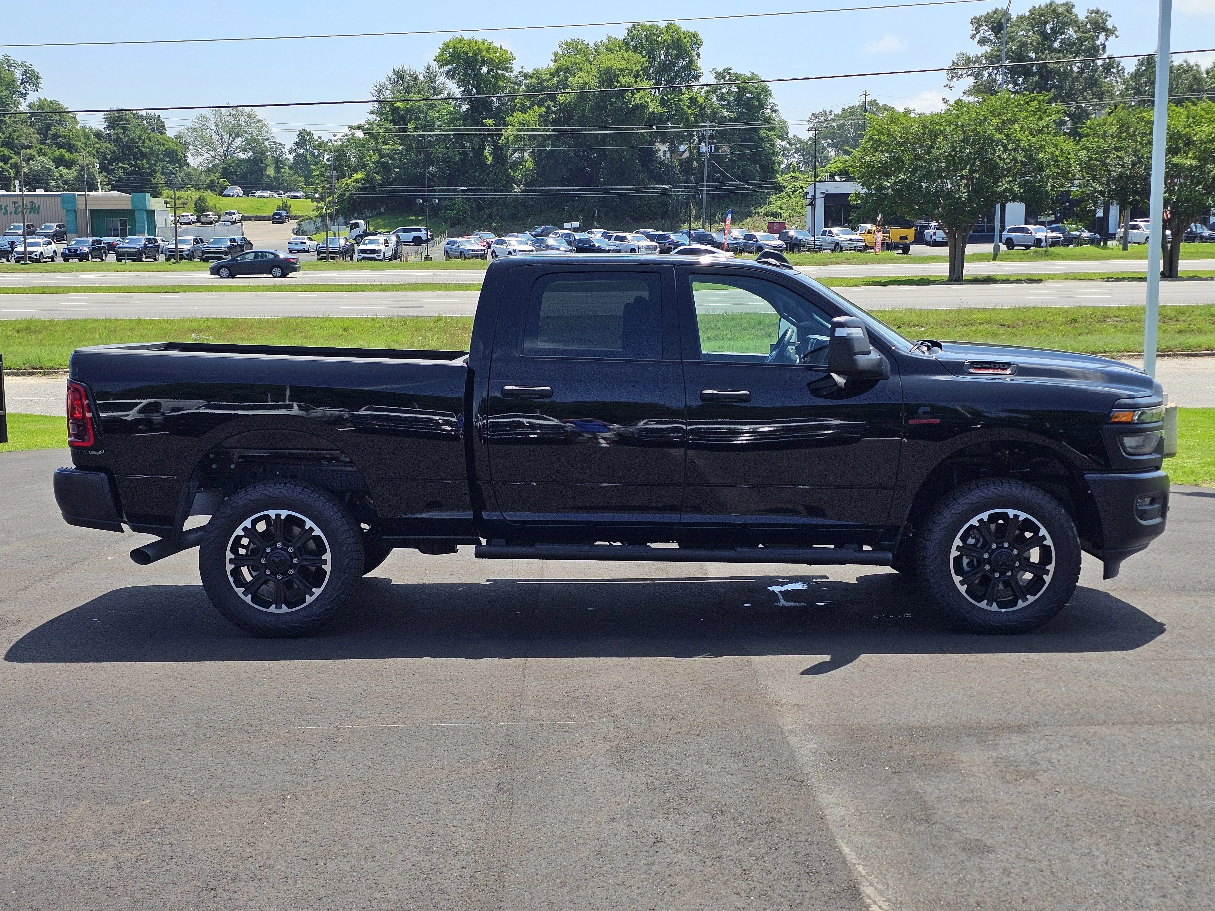 2025 RAM 2500 Tradesman - Photo 9
