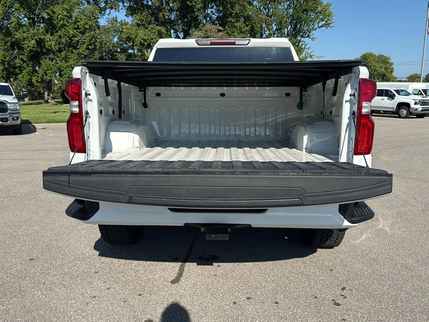 Used 2021 Summit White Chevrolet Custom image 13