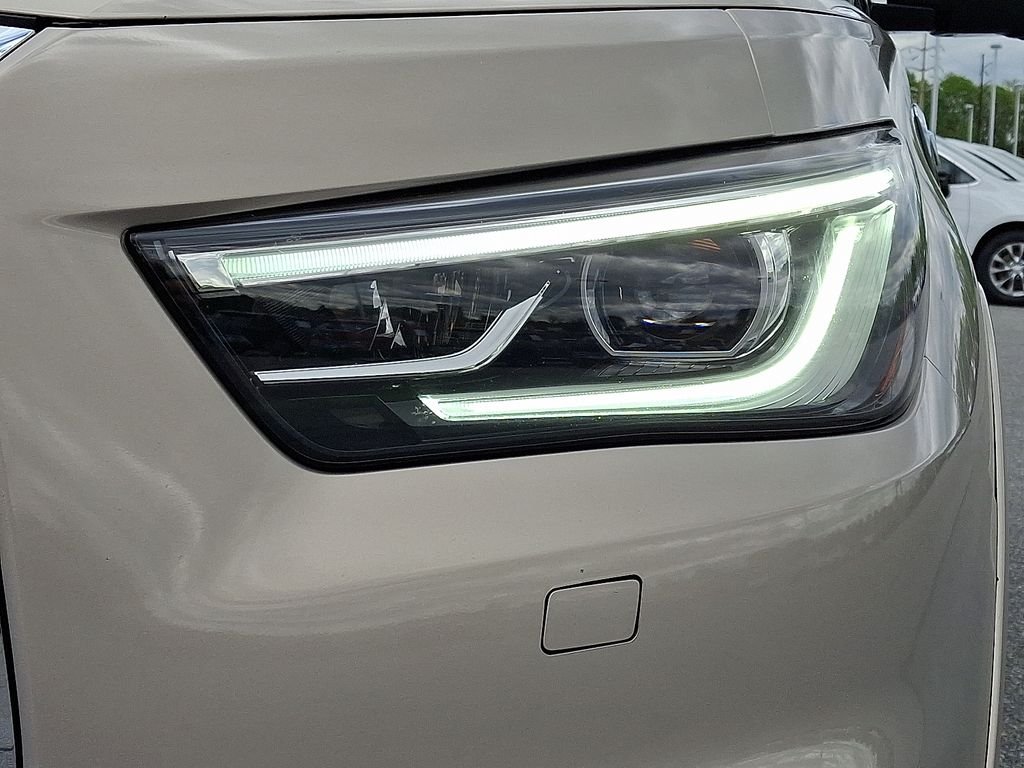 Used 2021 Beige INFINITI Sensory image 10