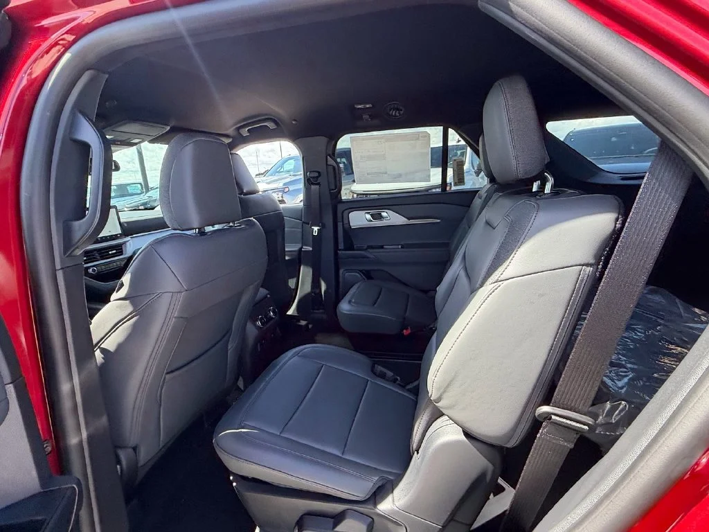 New 2027 Ruby Red Metallic Tinted Clearcoat Ford Active image 12