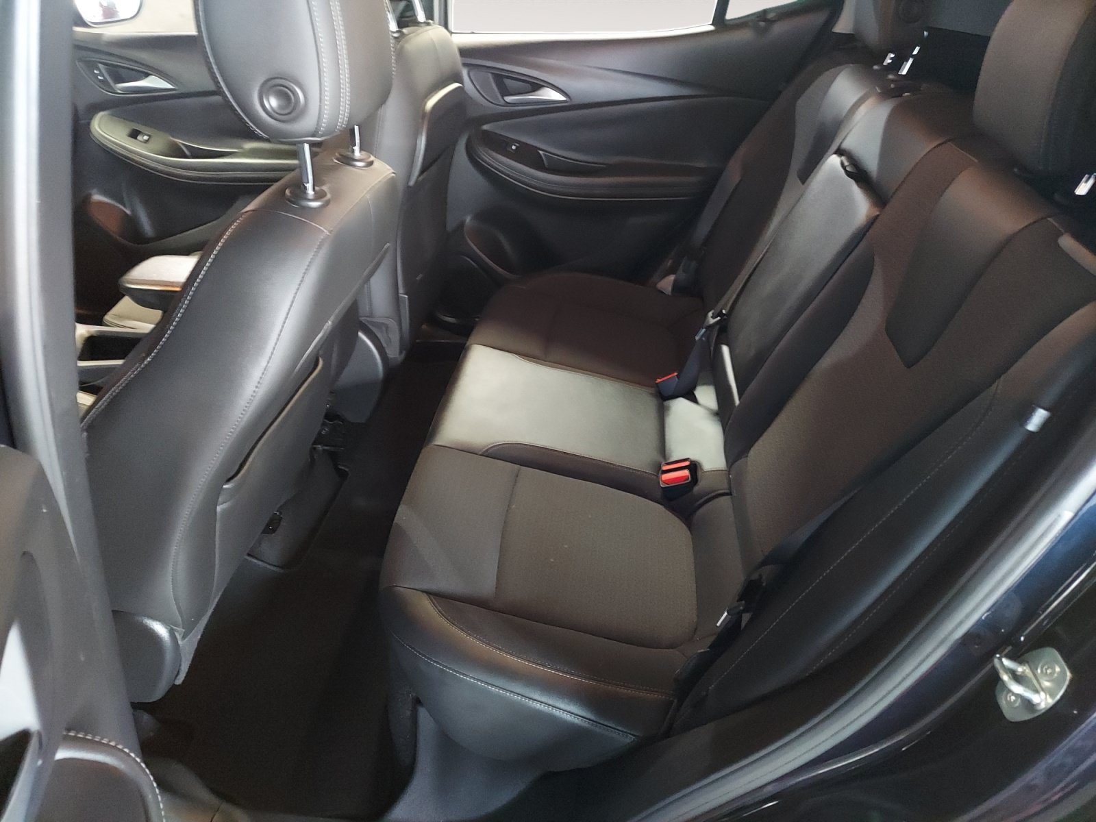 Used 2020 Dark Moon Blue Metallic Buick Select image 23