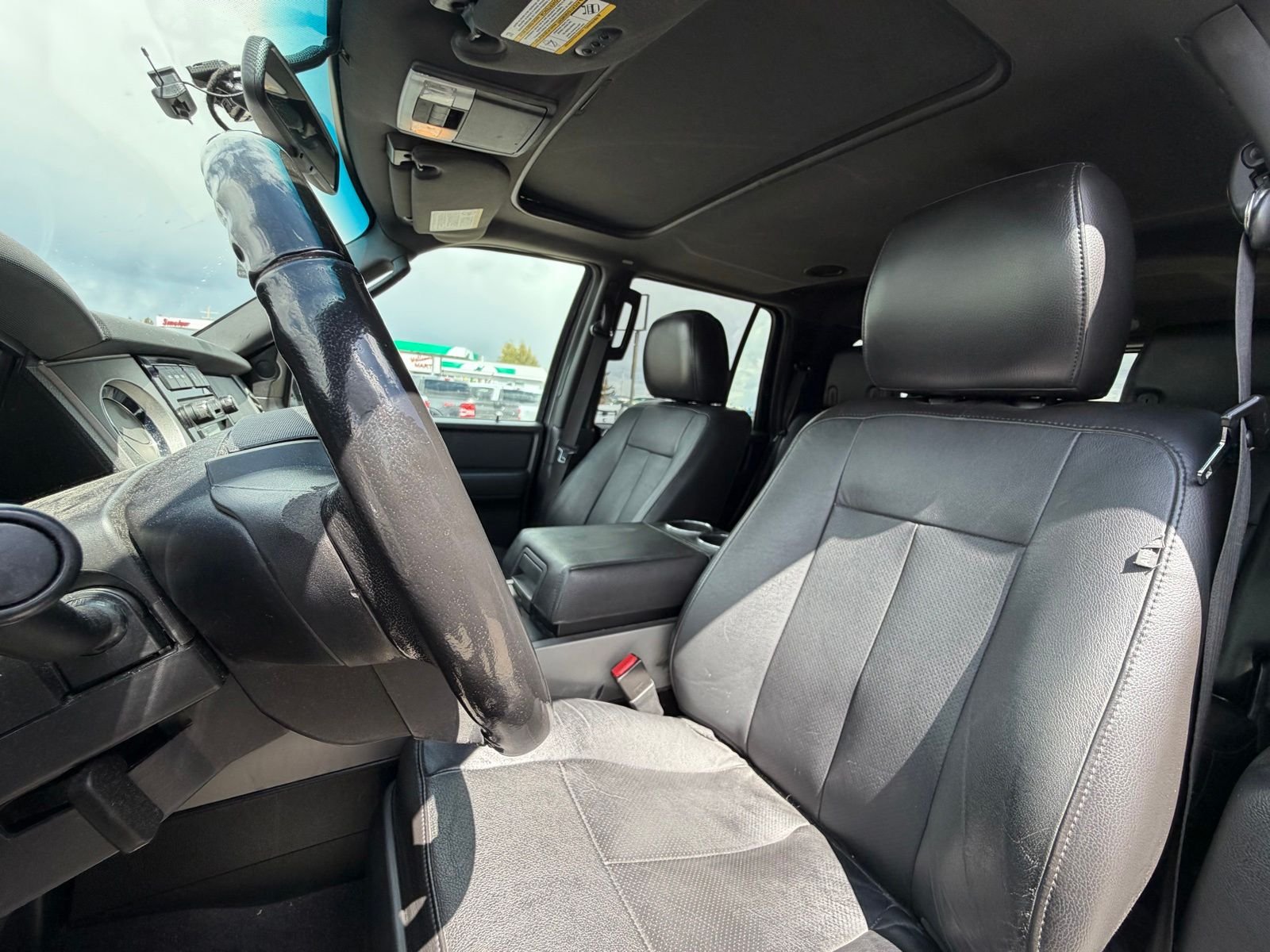 View vehicle photo 7