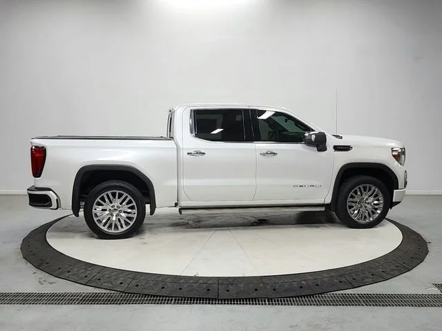 Used 2019 WHITE FROST TRICOAT GMC Denali image 8