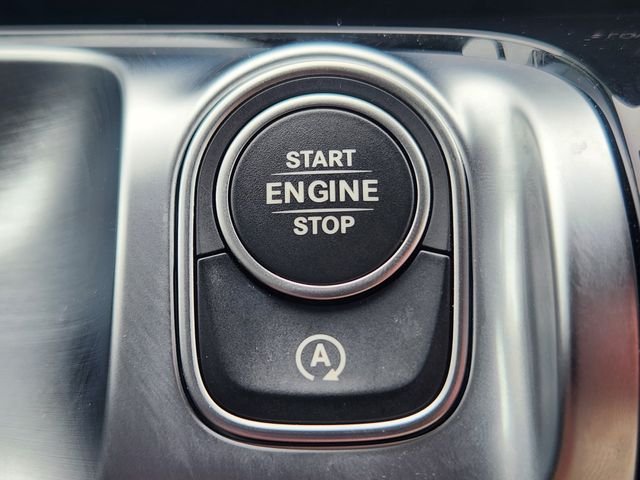 Used 2026 White Mercedes-Benz GLB 250 image 29