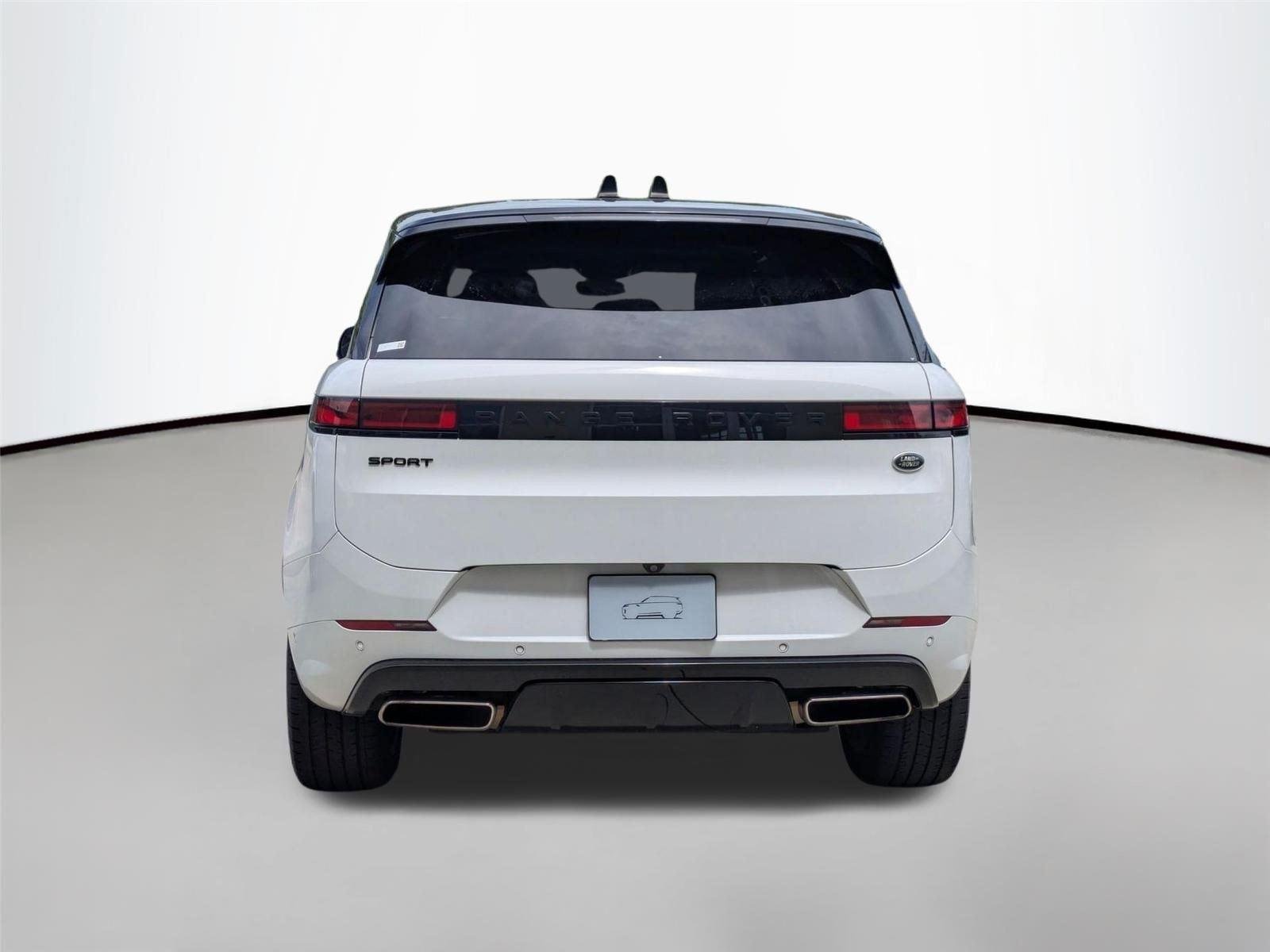Used 2023 Fuji White Land Rover SE Dynamic image 6