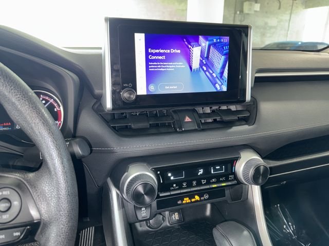 Used 2023 Ice Toyota LE image 28