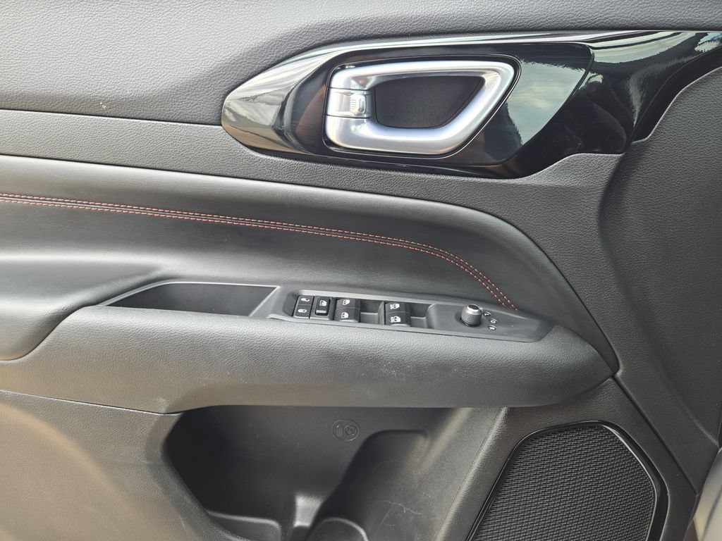 2025 Jeep Compass Trailhawk - Photo 18