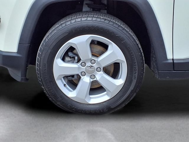 Used 2020 White Jeep Latitude image 12