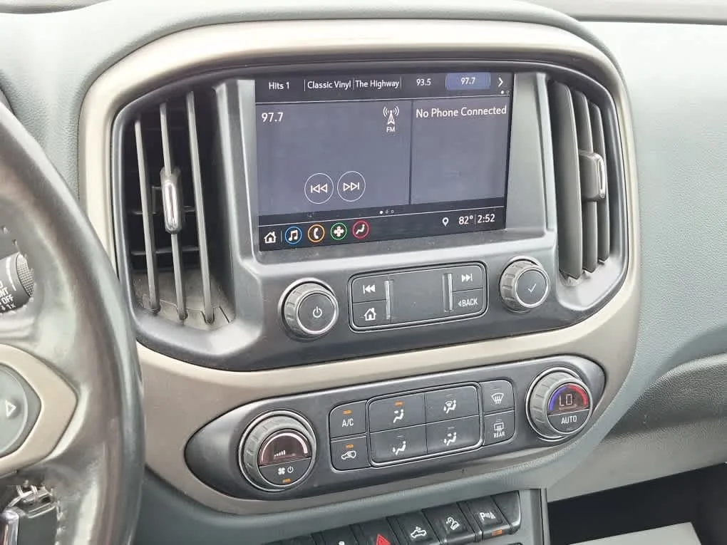 Used 2020 Crush Chevrolet 4WD Z71 image 13