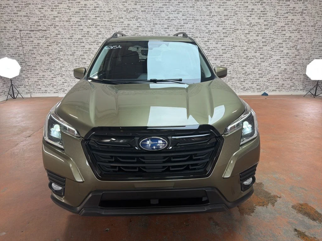 Used 2022 Brown Subaru Premium image 2