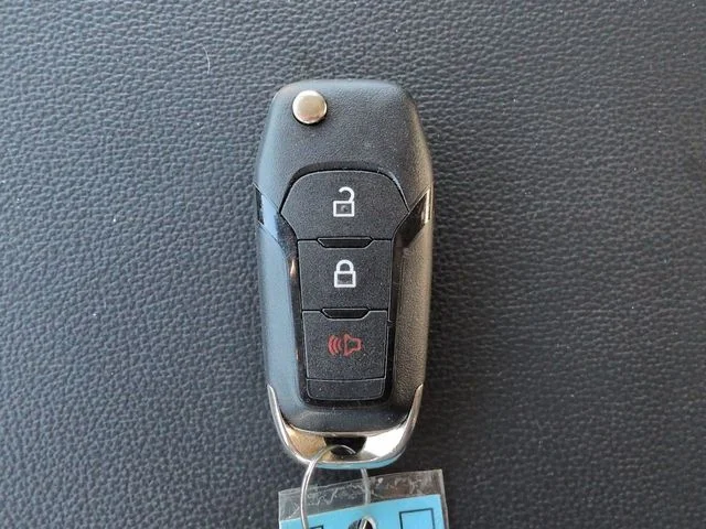 Certified Used 2026 Carbonized Gray Metallic Ford XLT image 28