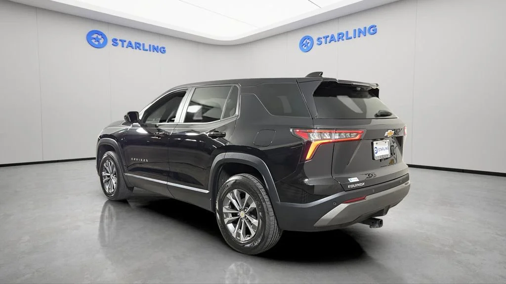 Used 2025 Mosaic Black Metallic Chevrolet LT image 5