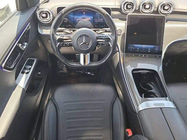 Used 2025 White Mercedes-Benz GLC 300 image 15