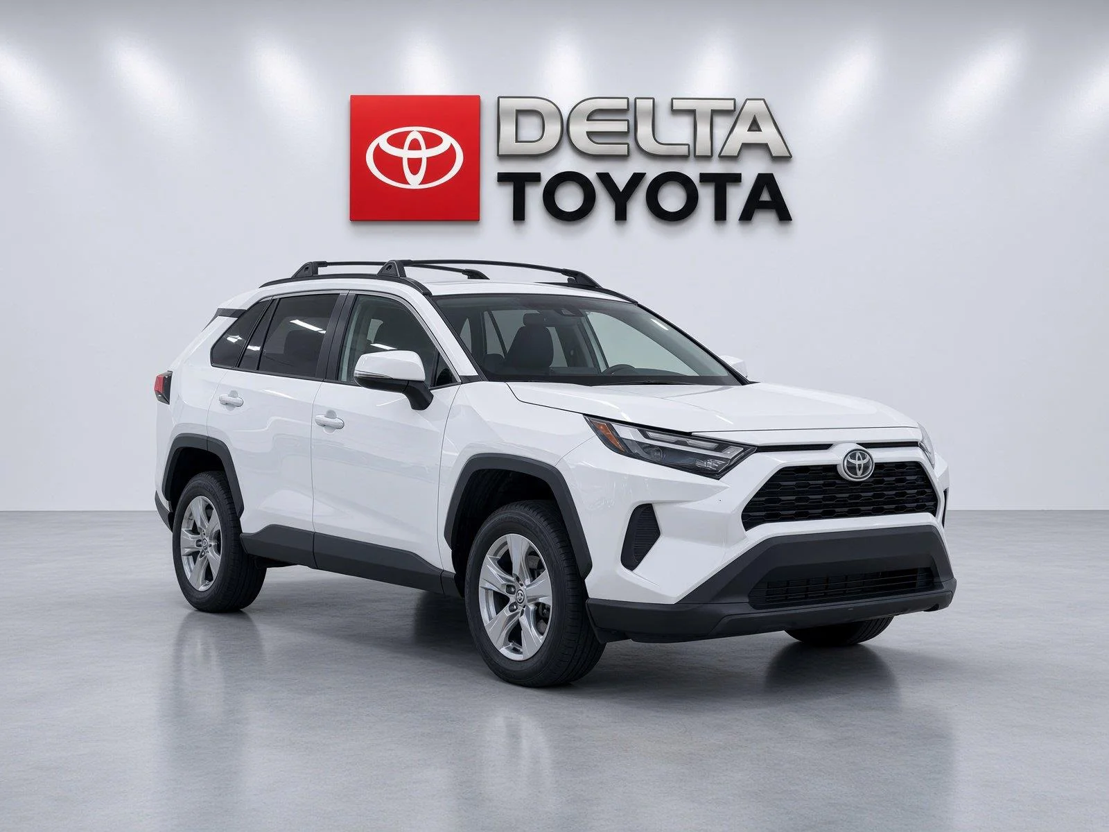 Used 2022 White Toyota XLE image 8