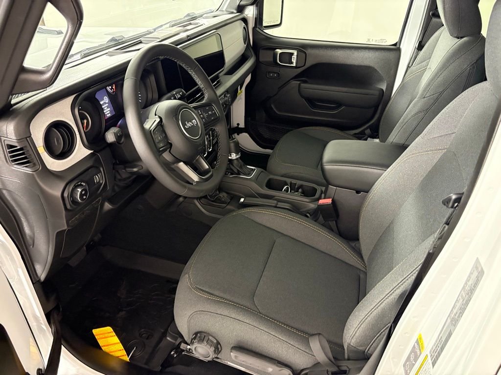 New 2026 Bright White Clear-Coat Exterior Paint Jeep Sport S image 22