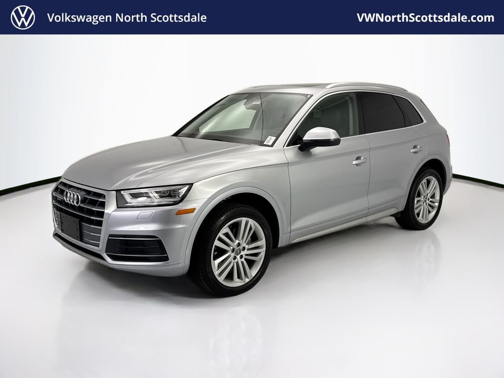 2019 Audi Q5 2.0T quattro S tronic Premium Plus's photo