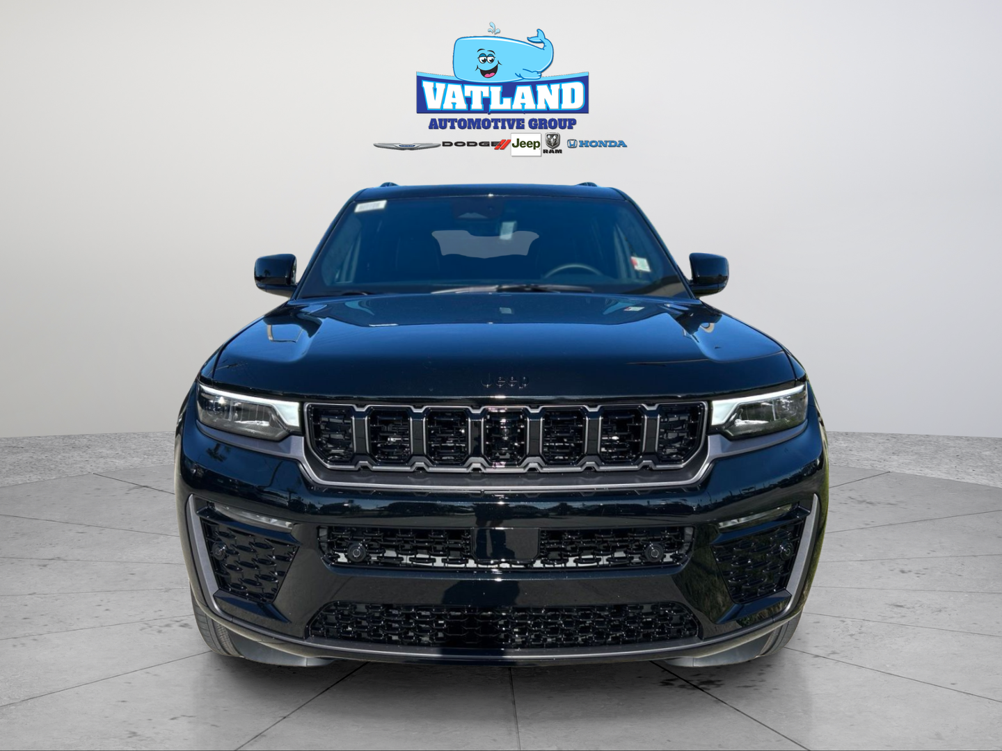 New 2026 Diamond Black Crystal Pearl-Coat Exterior Paint Jeep Summit image 8