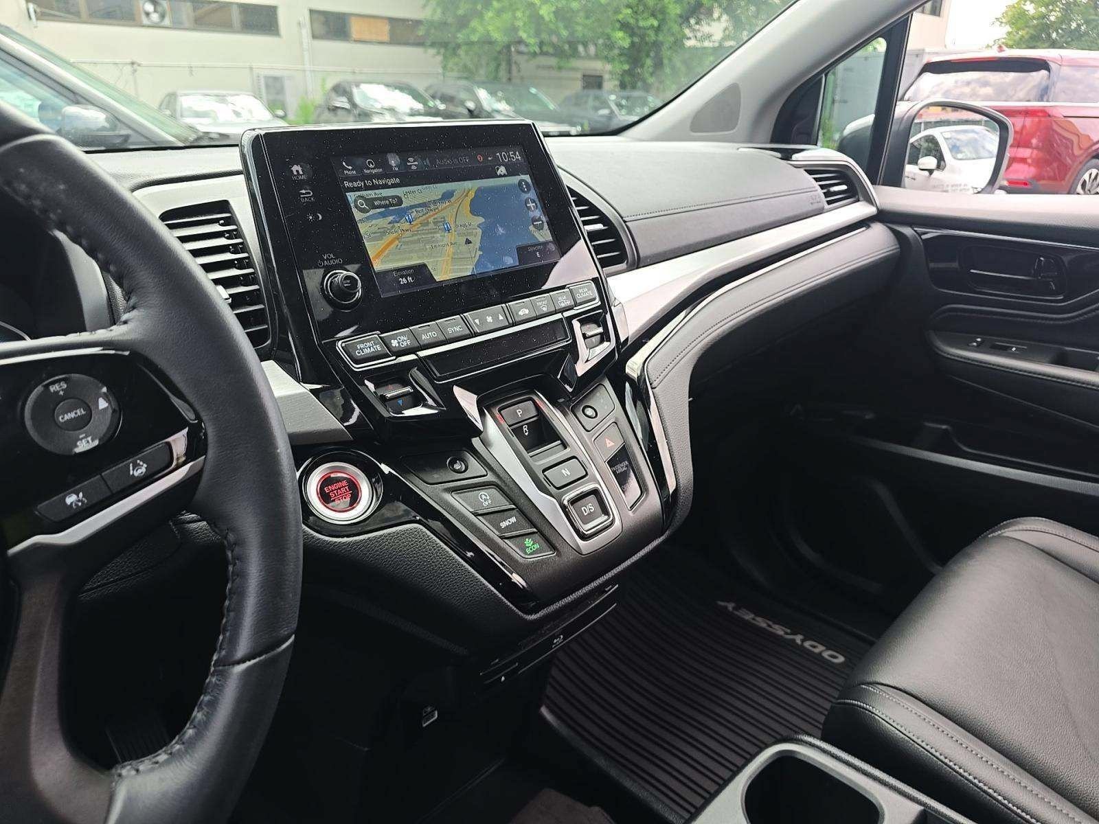 Certified Used 2024 Crystal Black Pearl Honda Touring image 2