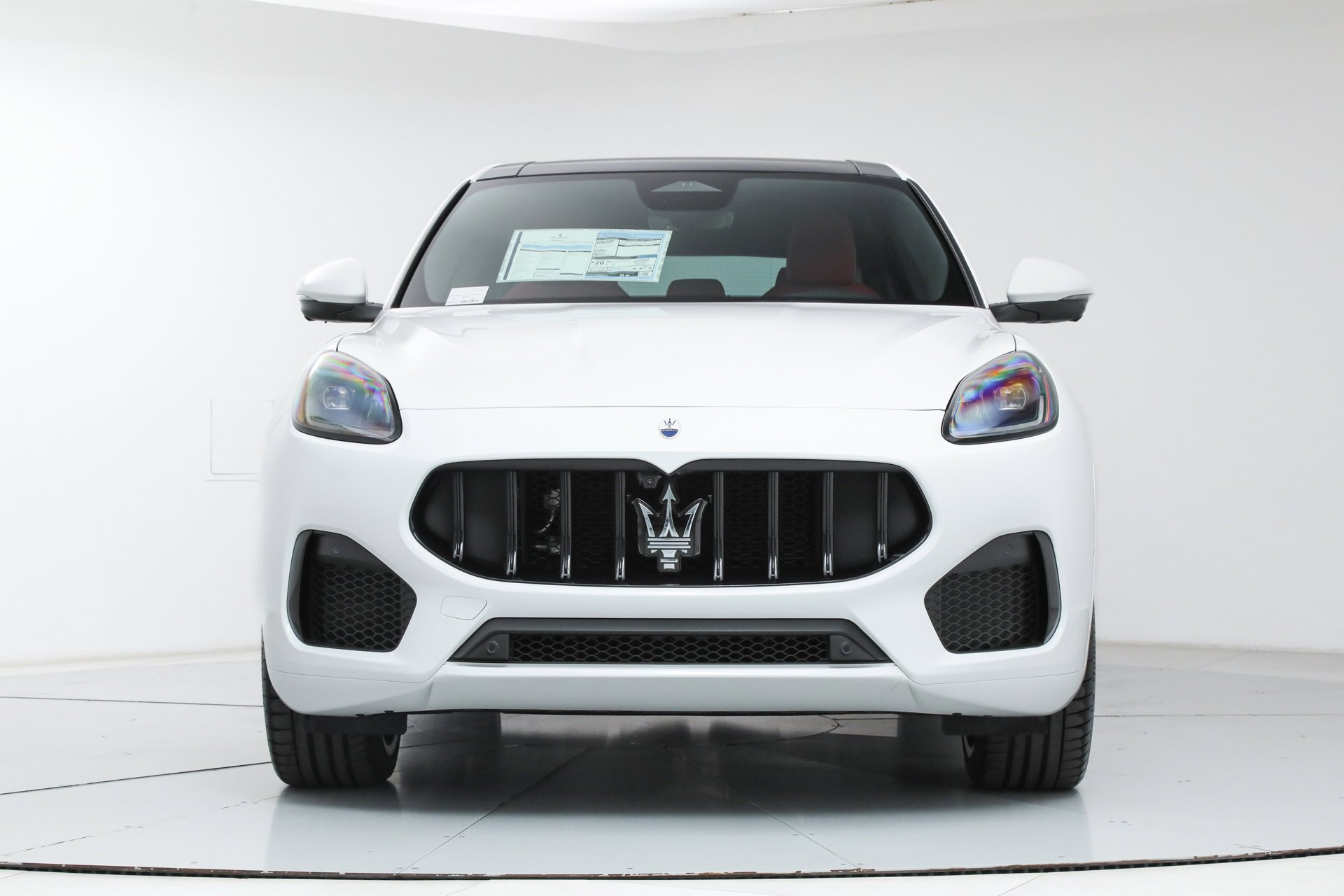 2026 Maserati Grecale Modena V6 - Photo 8