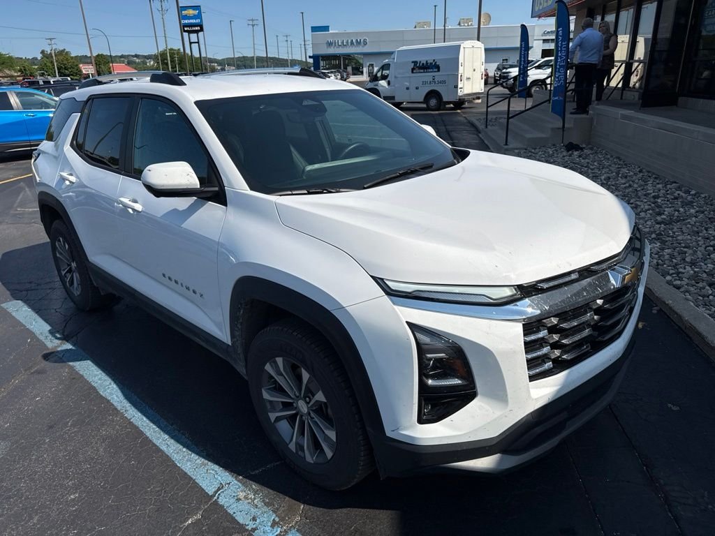 Used 2025 Summit White Chevrolet LT image 7