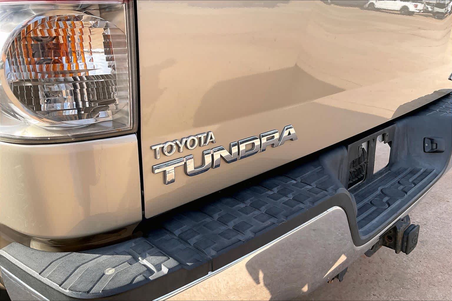 Used 2008 Desert Sand Mica Toyota SR5 image 26