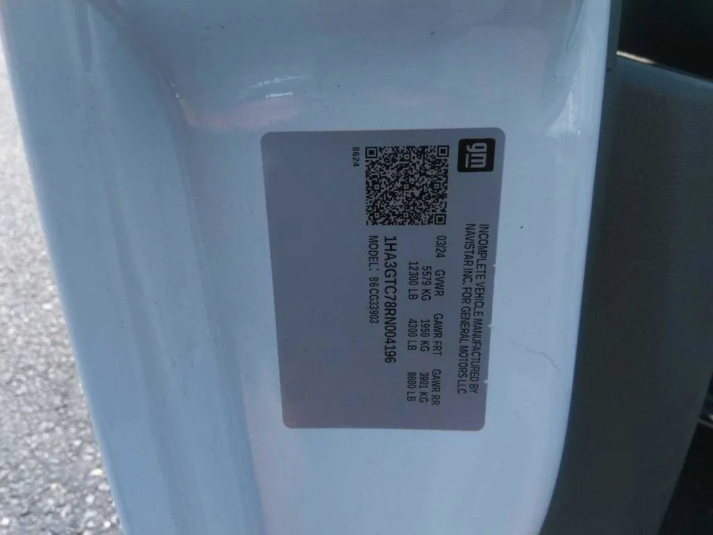 Used 2024 White Chevrolet Work Van image 15