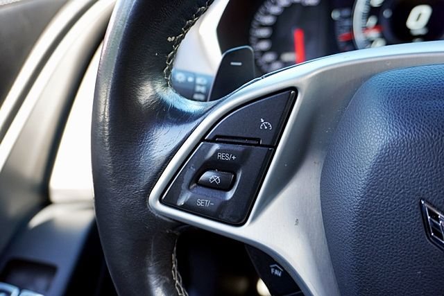 Used 2014 Red Chevrolet Coupe image 33