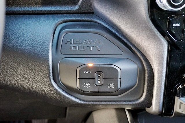 New 2026 Bright White Clear-Coat Exterior Paint RAM Big Horn image 37