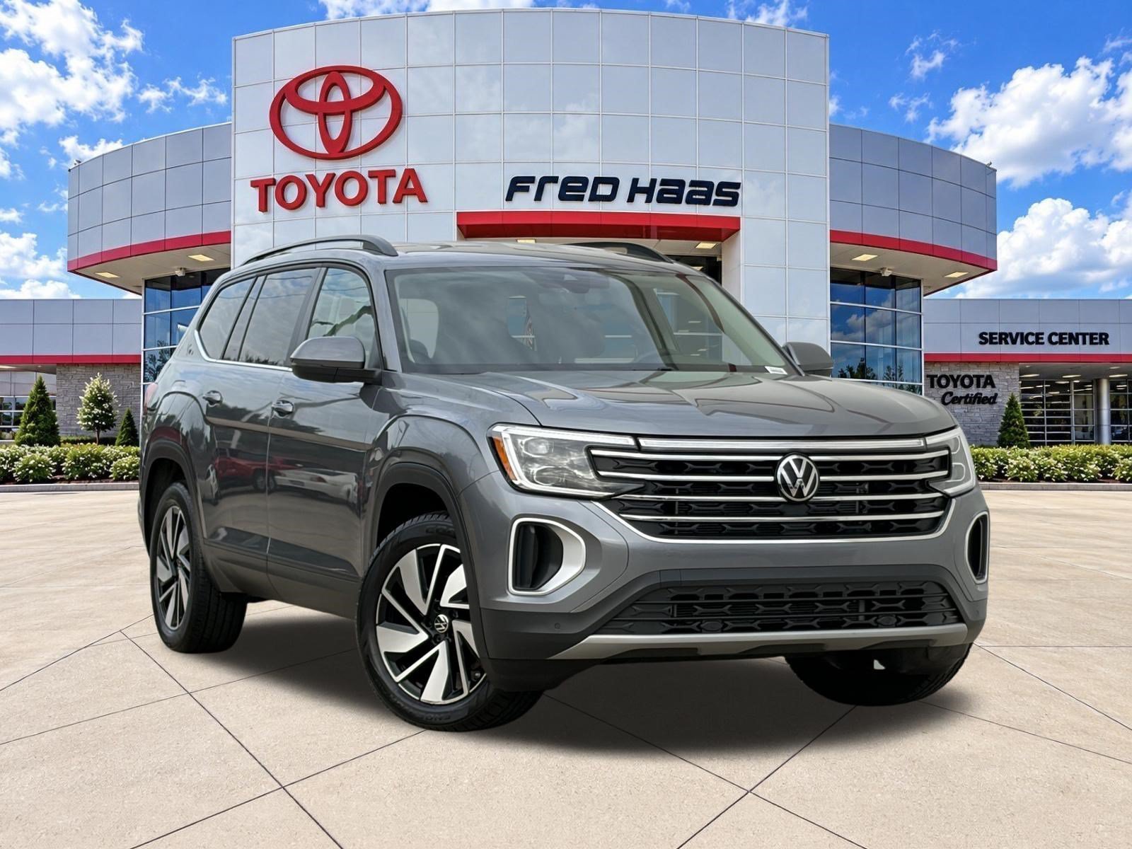 2025 Volkswagen Atlas SE w/Tech