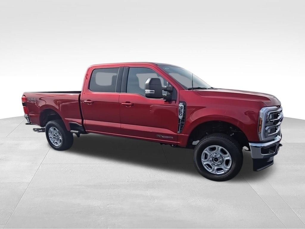 New 2026 Ruby Red Metallic Tinted Clearcoat Ford F-250® XLT image 2