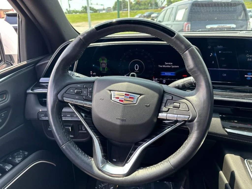 Used 2022 Crystal White Tricoat Cadillac Sport image 15