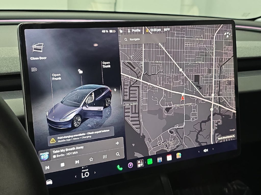 Used 2025  Tesla  image 16