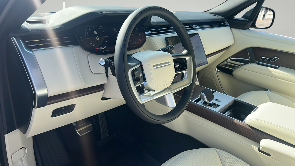New 2026 Green Land Rover SE 7 Seats image 4