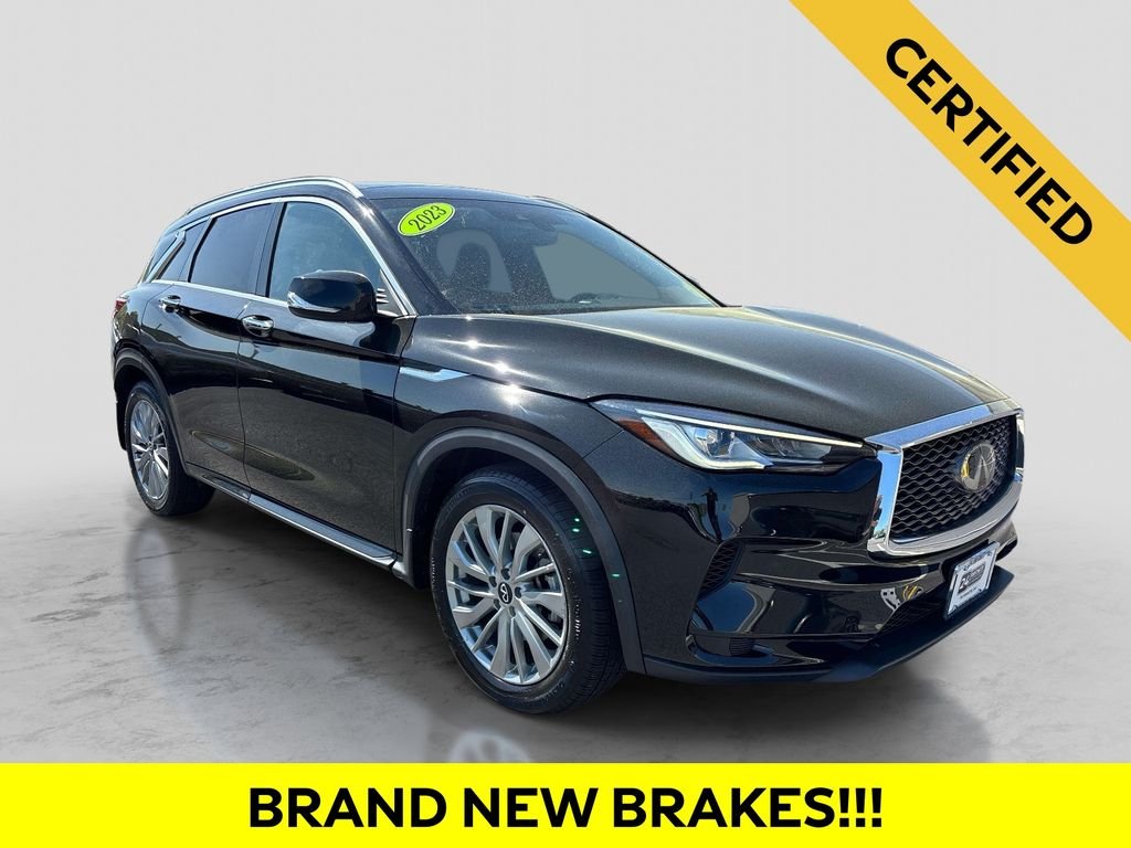 Certified Used 2023 Black INFINITI LUXE image 7