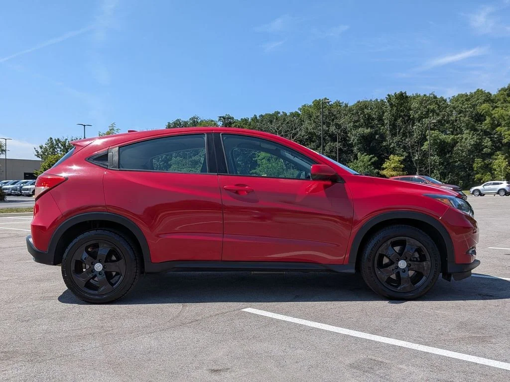 Used 2016  Honda LX image 8