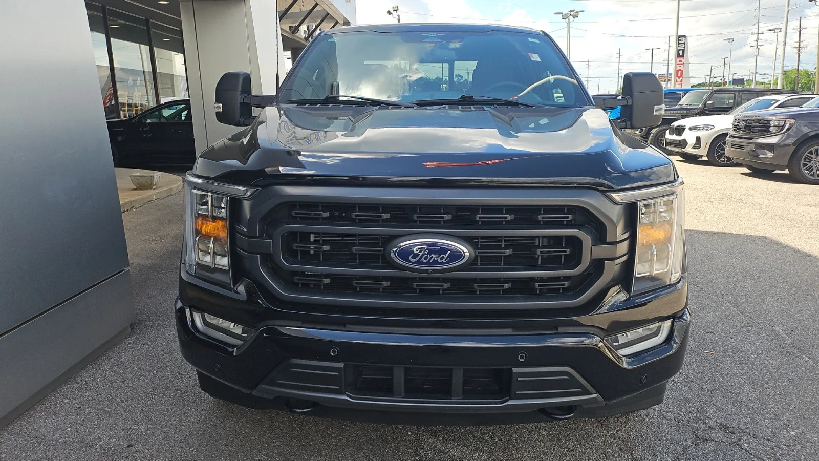 Used 2023 Black Ford XLT image 7