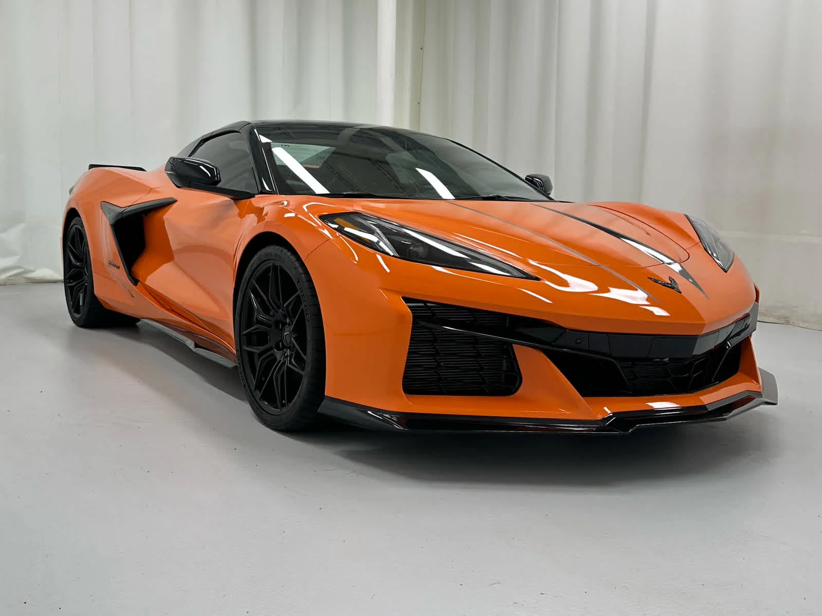 Used 2023 Amplify Orange Tintcoat Chevrolet 2LZ image 9