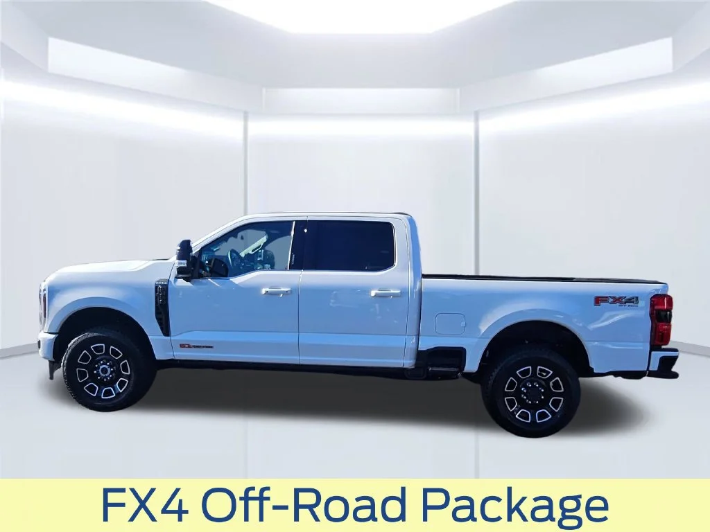 New 2027 Star White Metallic Tri-Coat Ford F-350® Platinum® image 20