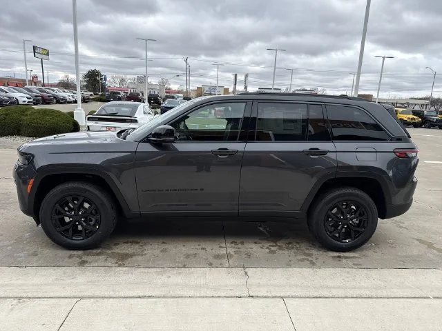 New 2026 Gray Jeep Altitude image 7