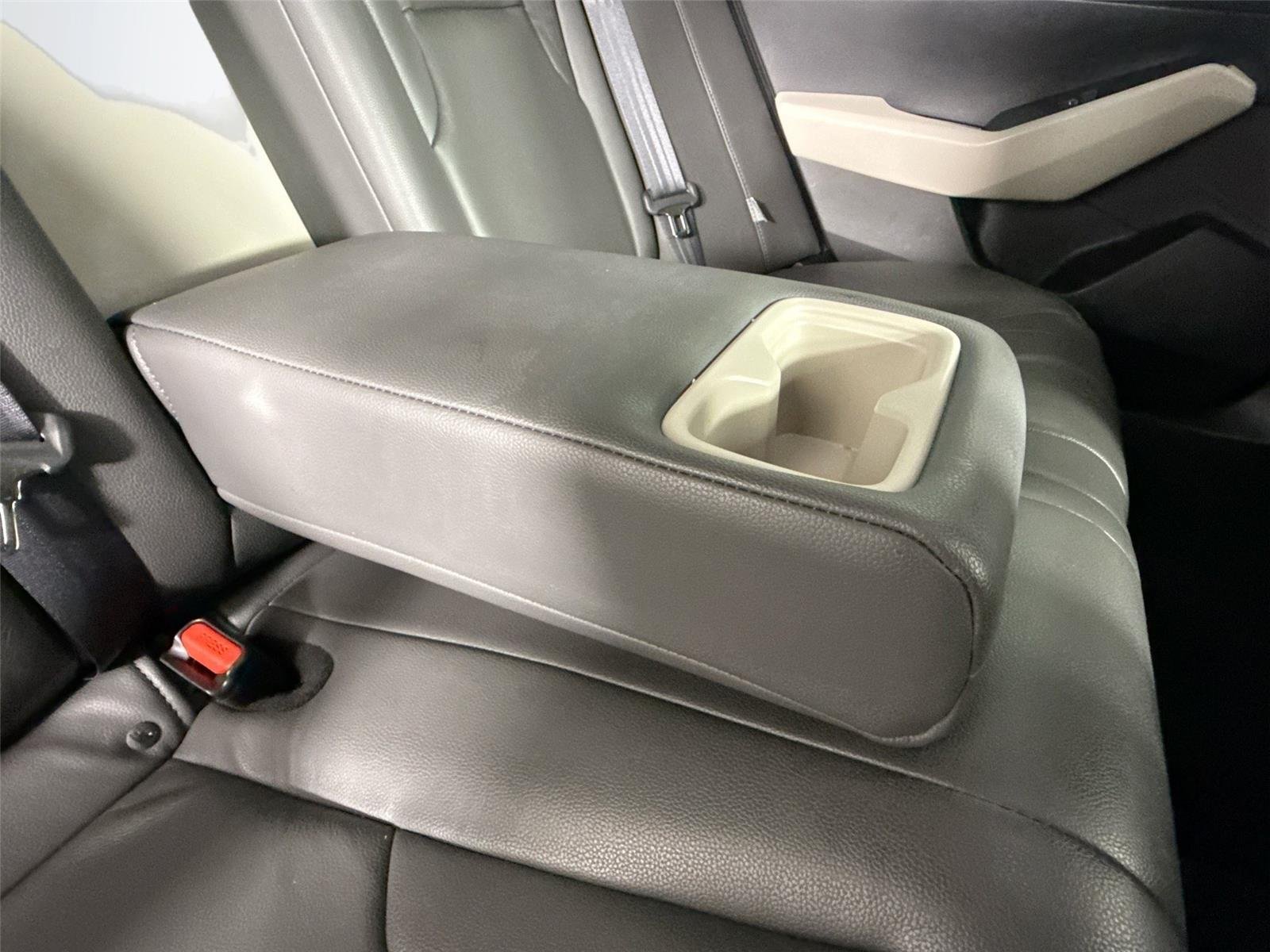 Used 2023 Platinum White Pearl Honda LX image 35