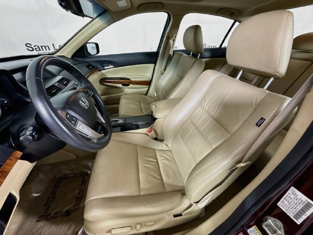 Used 2012 Red Honda EX-L image 19